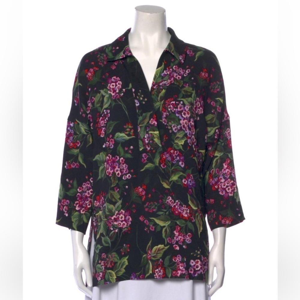 NWT Escada Size 40 / US 10 Black Floral V-neck Blouse Collared Nizza Viscose